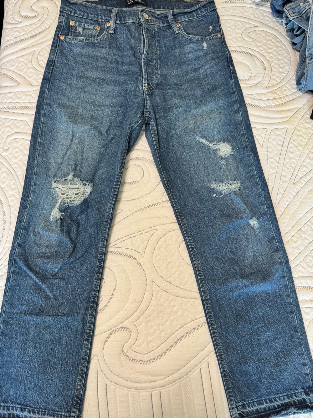 GAP Men’s Distressed Dark Blue Straight Jeans